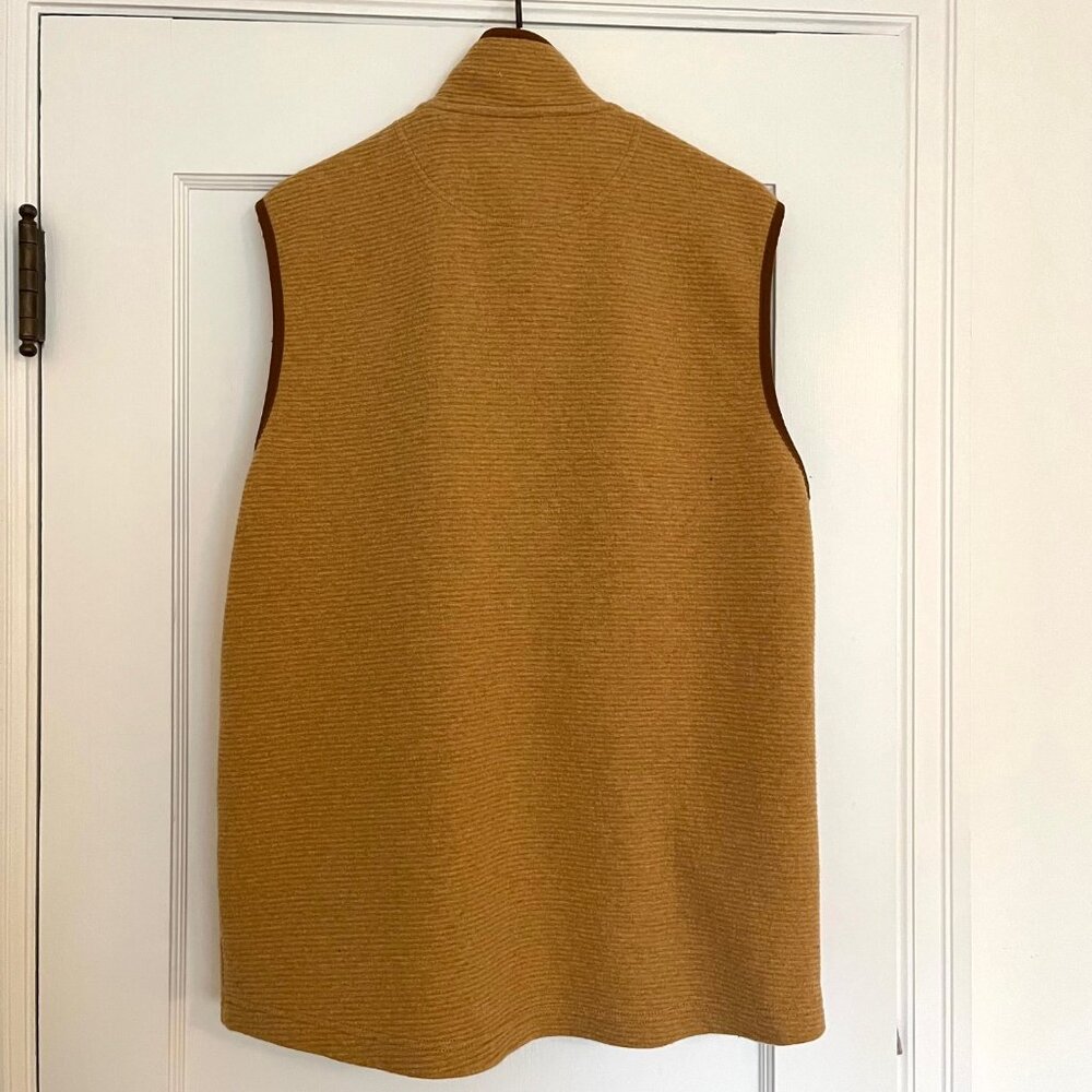L.L. Bean Men's Lakewashed Double-Knit Vest | Size M Tall - Picture 8 of 9